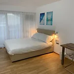 Hotel Eh!toi Self