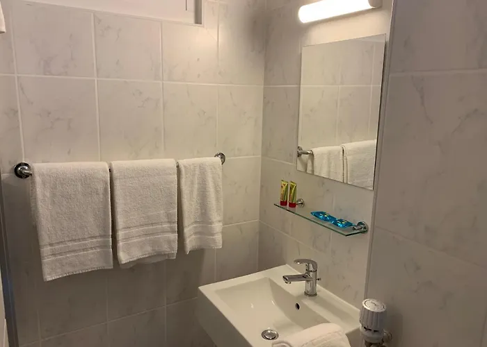 Hotel Eh!toi Self 3*